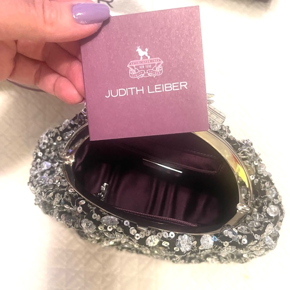 JUDITH LEIBER MINIAUDIERE EVENING BAG - Picture 7 of 8